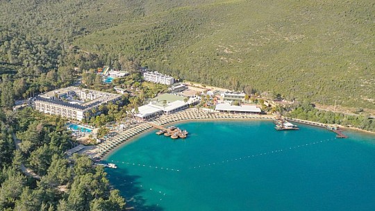 Crystal green Bay Resort and Spa (3)