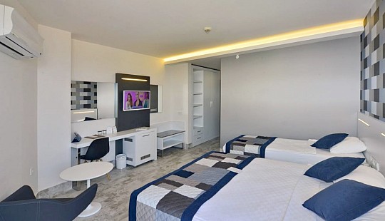 WHITE CITY BEACH HOTEL (ADULTS ONLY 16+) (4)