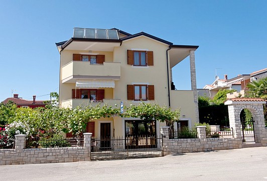 Apartmány s parkovištěm Novigrad