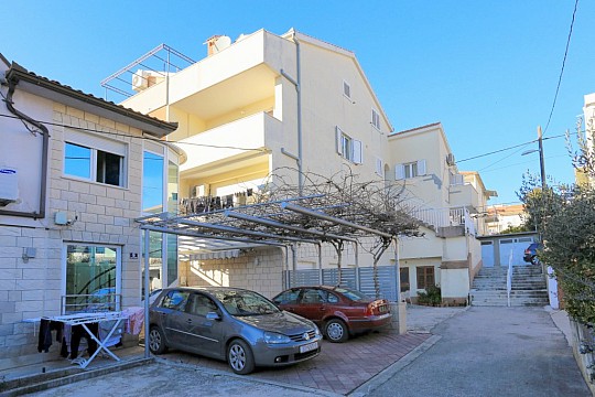 Apartmány s parkovištěm Split