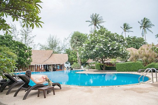 Koh Tao Coral Grand Resort *** - Bangkok Palace Hotel ***+