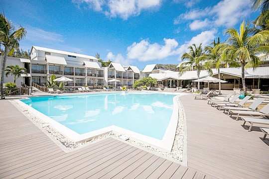 Hotel Le Peninsula Bay Beach Resort & Spa (2)