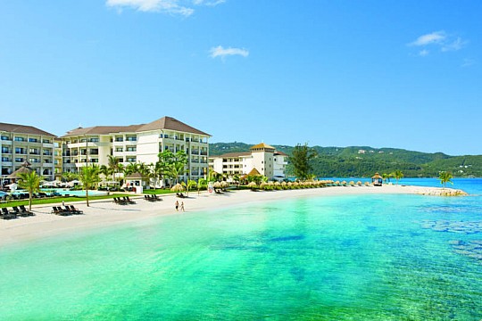 Secrets Wild Orchid Montego Bay by AMR Collection (2)