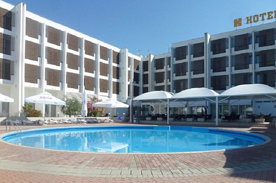 Hotel Kolovare (2)