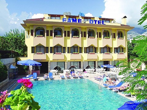 Fame Hotel (2)