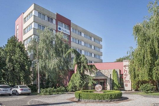 HOTEL THERMA - Senior 50+ wellness - Dunajská Streda