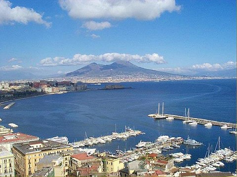 KAMPÁNIA najkrajšie pobrežie Talianska - Neapol, Vezuv, Pompeje a ostrov Capri