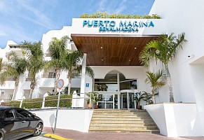 Mac Puerto Marina Hotel