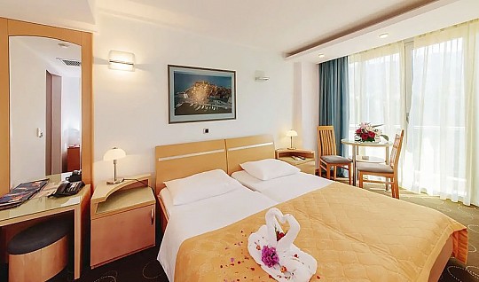 Hotel Montenegro Beach Resort (4)