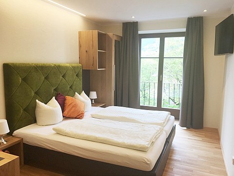 Hotel Edelweiss - Bierhotel Loncium (2)