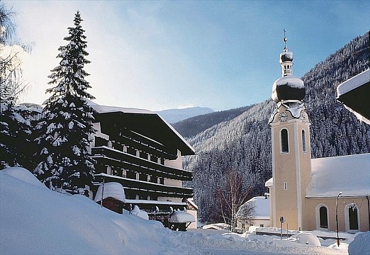 Hotel Basur ve Flirsch am Arlberg