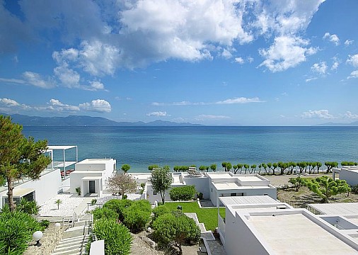 Dimitra Beach Hotel & Suites (2)