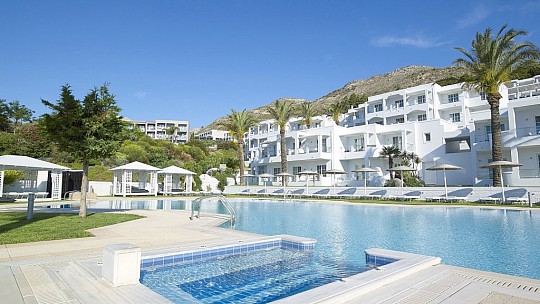 Hotel Dimitra Beach & Suites
