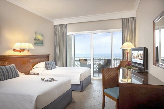 Hotel Fujairah Rotana Resort And Spa (5)