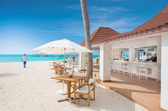 Diamonds Thudufushi Beach & Water Villas (2)