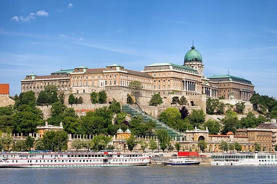 Budapešť (2)
