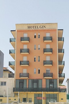 Hotel Gin