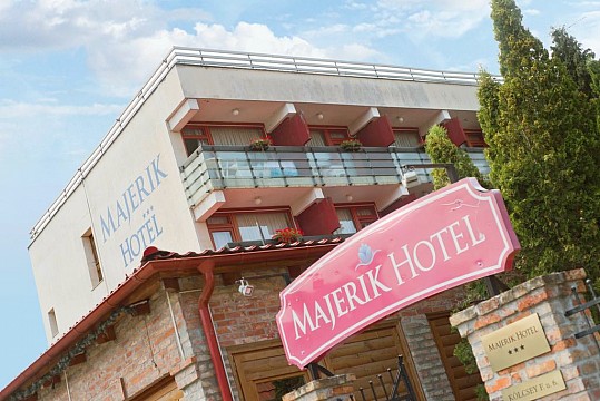Hotel Majerik