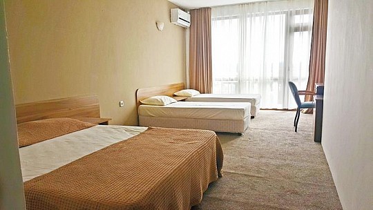 Primorsko - Panorama Hotel - raňajky a letenka v cene (2)