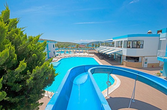 COSTA CARINA RESORT (4)