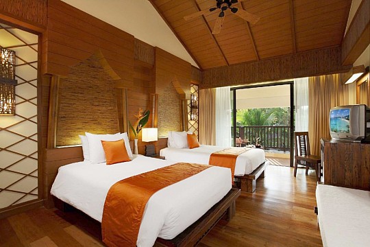 Centara Tropicana Resort **** - Long Beach Garden Hotel **** - Bangkok Palace Hotel ***+ (3)