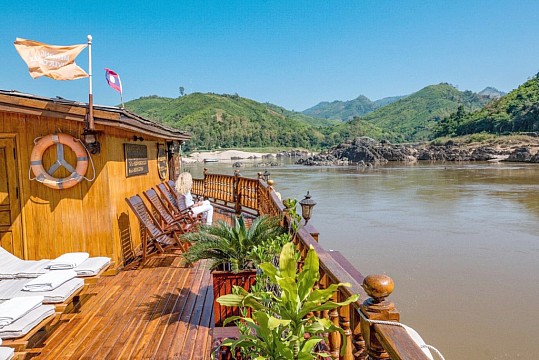 Fascinující plavba butikovou říční lodí po Mekongu