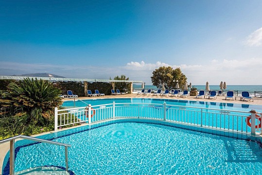Hotel Mediterranean Beach Resort & SPA