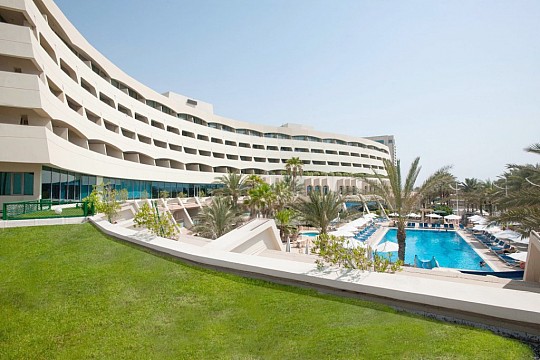 Hotel Occidental Sharjah Grand (2)
