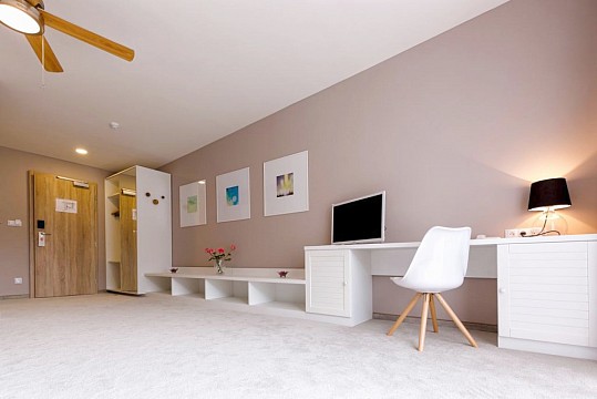 HOTEL CIHELNY GOLF & WELLNESS RESORT - Romantika pro dva 2 noci Pá-Ne  - Karlovy Vary (5)