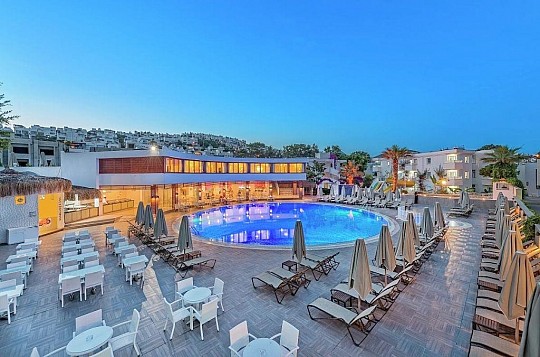 Bendis Beach Hotel