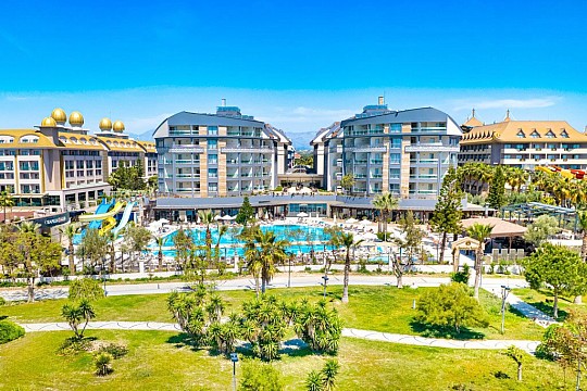 Seamelia Beach Club (2)