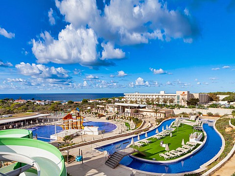 Minura Sur Menorca Hotel, Suites & Waterpark