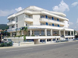 Larisa Hotel