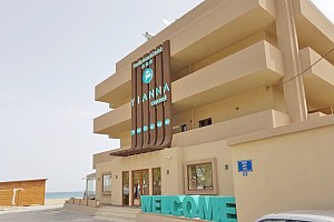 Yianna Caravel Beach Hotel
