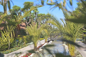 Can Garden Beach Hotel
