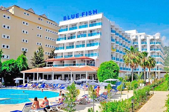 BLUE FISH HOTEL (2)