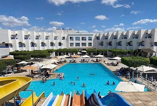 Hotel Pyramides (2)