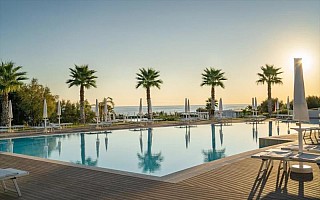 Torre Cintola Greenblu Sea Emotions Resort
