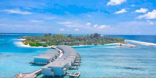 Holiday Inn Resort Kandooma Maldives by IHG