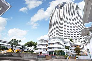 D Varee Jomtien Beach Hotel