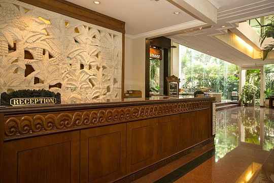 Parigata Resort & Spa Hotel