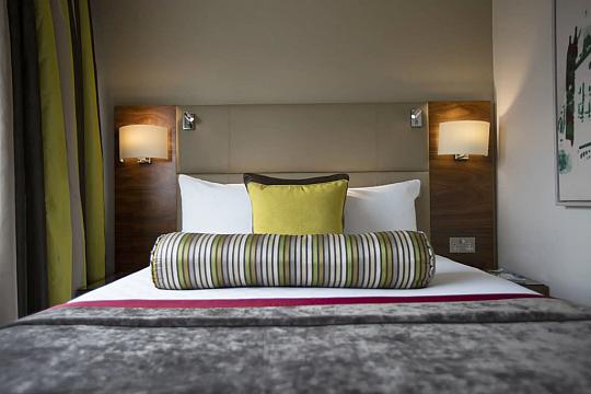 The Tower Hotel, by Thistle (3)