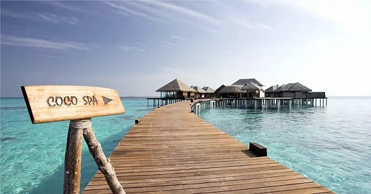 Coco Bodu Hithi Resort