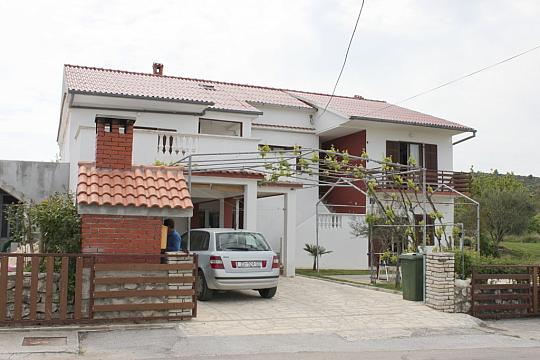 Apartmány s parkovištěm Ljubač, Zadar (2)