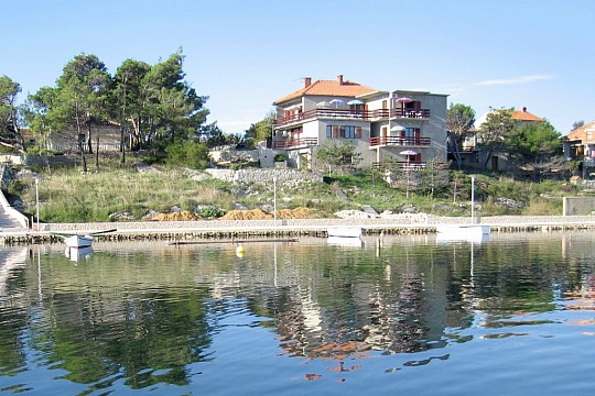 Apartmány u moře s bazénem Nin, Zadar (2)
