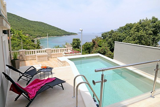 Apartmány u moře s bazénem Tri Žala, Korčula