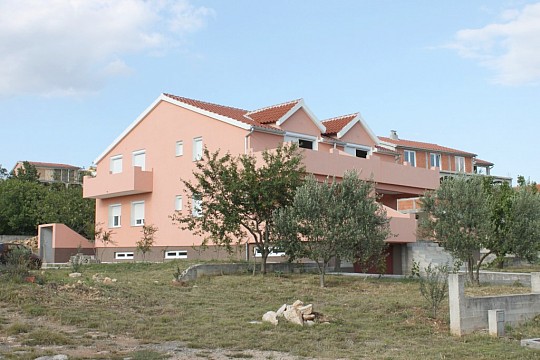 Apartmány s parkovištěm Maslenica, Novigrad (2)