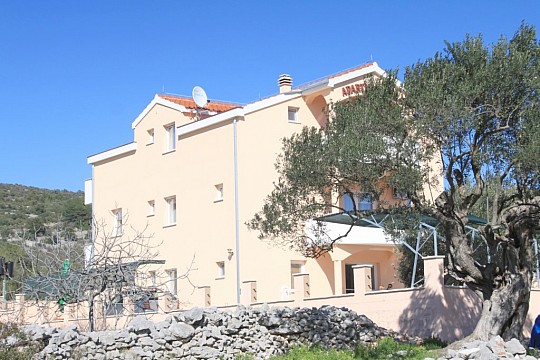 Apartmány s parkovištěm Vinišće, Trogir (4)