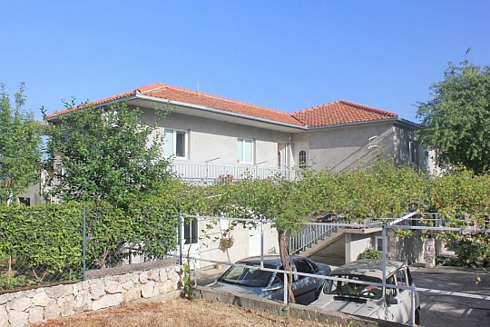 Apartmány s parkovištěm Orebić, Pelješac
