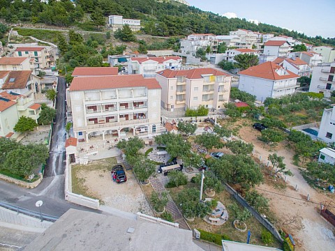 Apartmány s parkovištěm Nemira, Omiš (3)